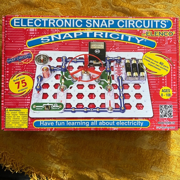 ELENCO STEM- Snaptricity-Electric Snap Circuits-Electronics Exploration Kit NEW - Picture 5 of 8